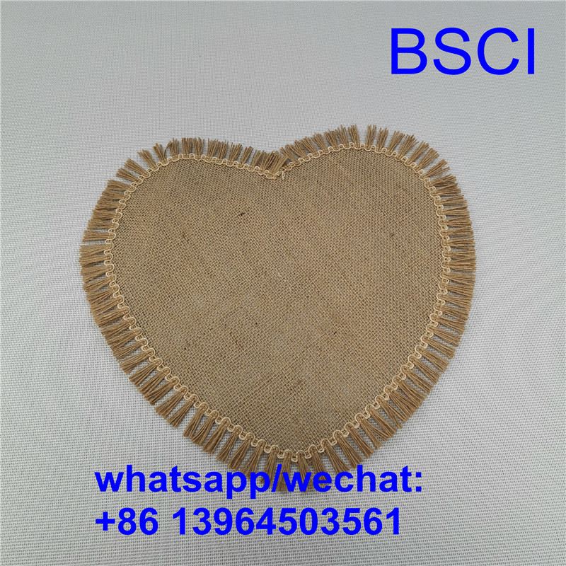 میزهای گرد با منگوله
