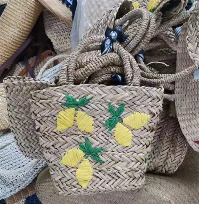 کیف دستی نی گلدوزی کوچک