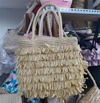 کیسه های نی نی که دستباف بافته شده است